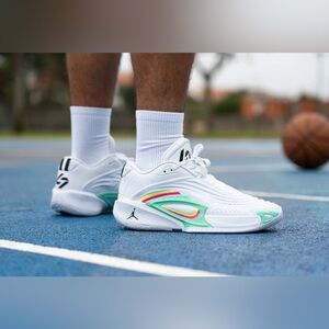 Jordan Luka 3 Photo Finish White Volt Glow HQ5055-107 Basketball Doncic | 9.5
